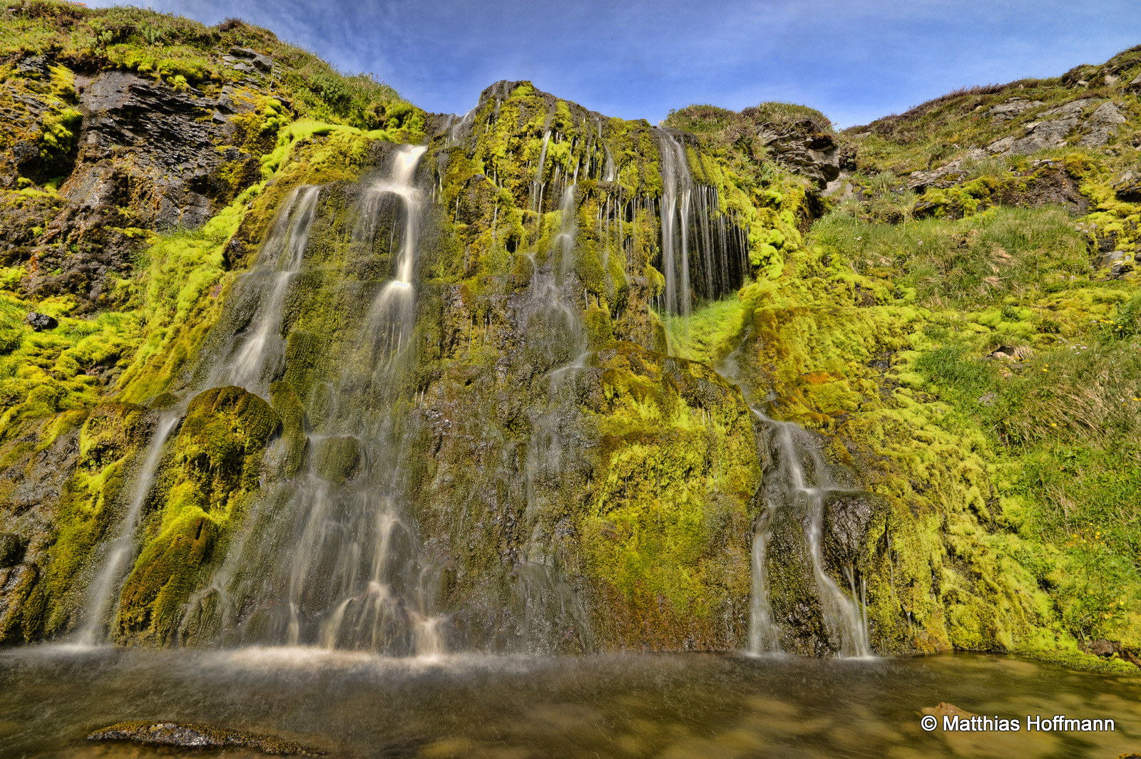 Island | Wasserfall bei Breiðavík