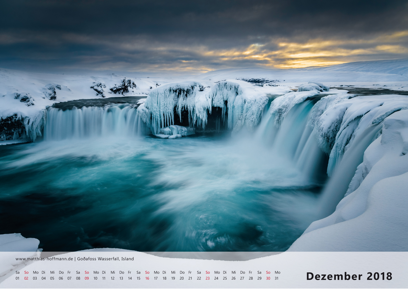 Goðafoss Wasserfall, Island | Kalender 2018 - Dezember